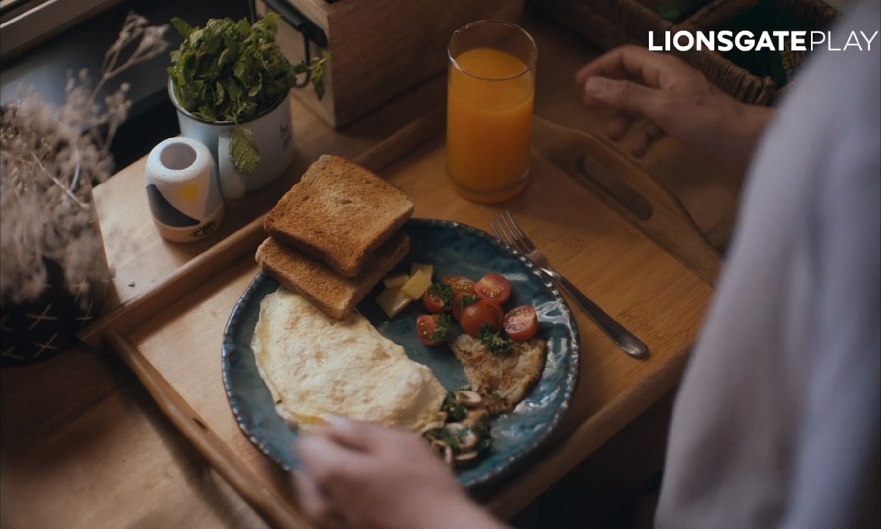 Minus One still, breakfast tray detail